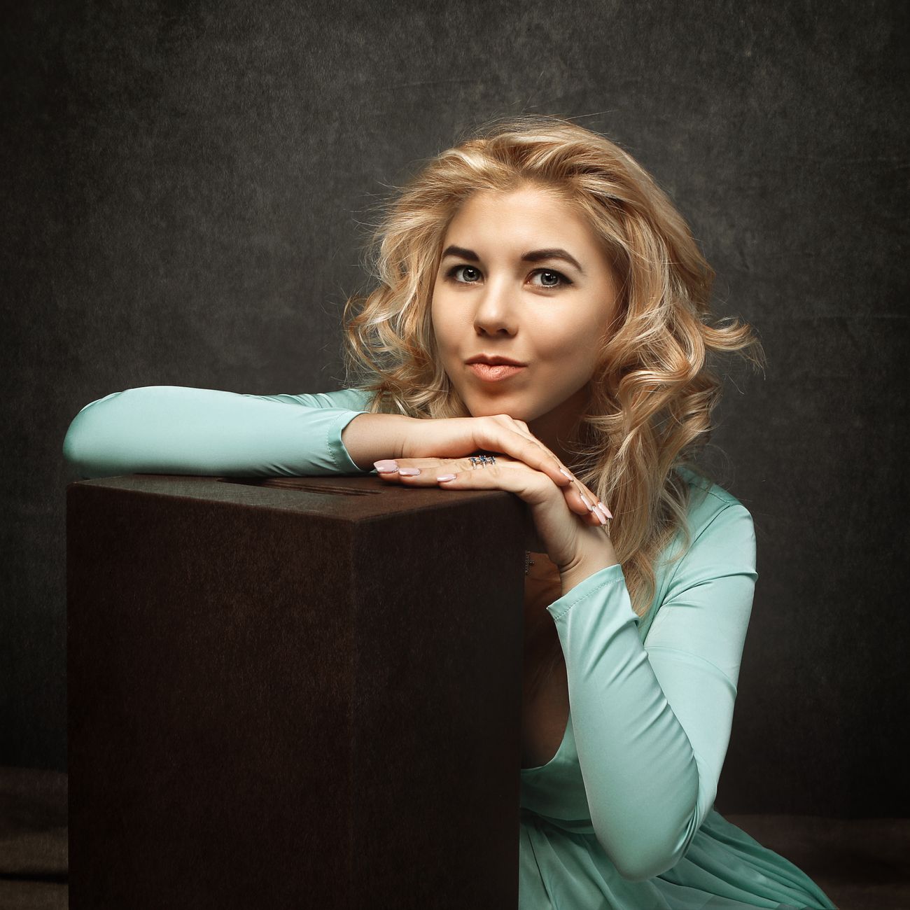 Soft blonde cut